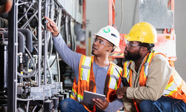 Best Local Electrician Companies  in Hollins, VA